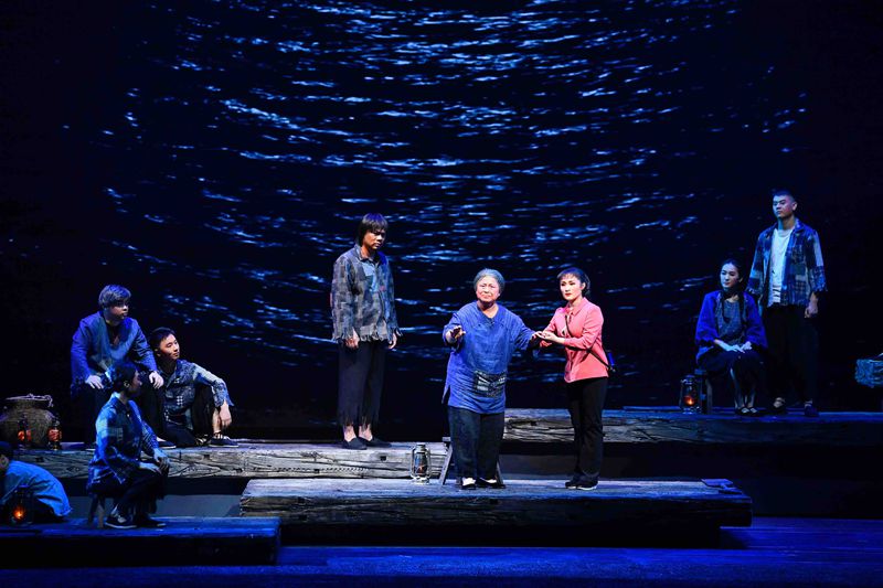 福建京劇院新編現代京劇《連家燈火》福州上演